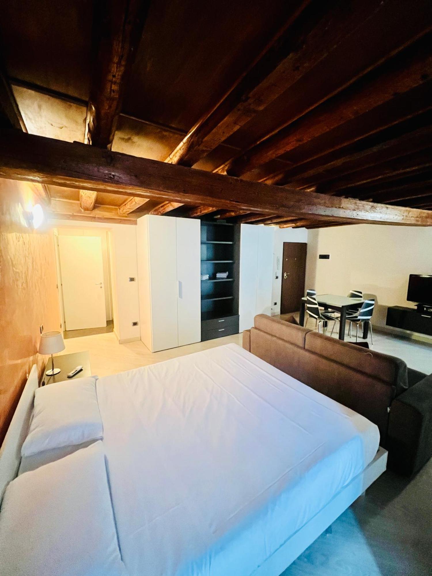 Room Verona Ai Duchi Екстер'єр фото